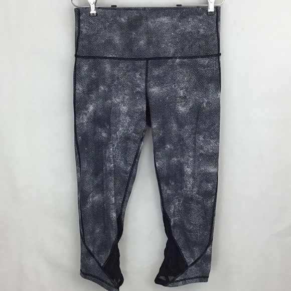 lululemon athletica Pants - LULULEMON Wunder Under Crop Leggings